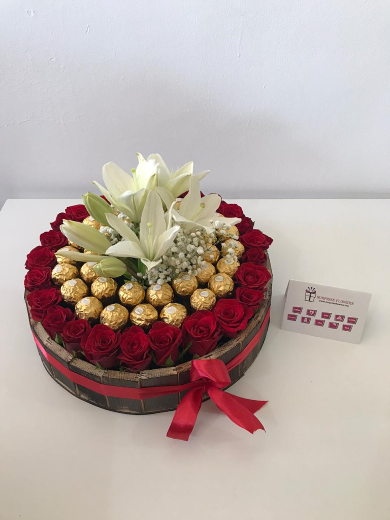 Box flowers - chocolate - lily | Surprise Flowers