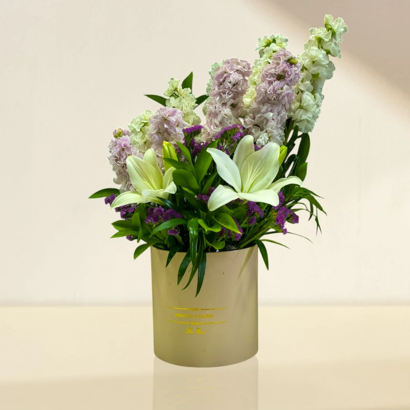 matthiola and lilly flower box